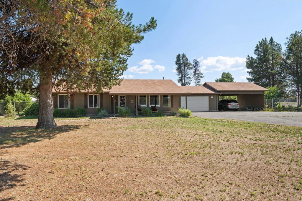 50808 S Huntington Road, La Pine