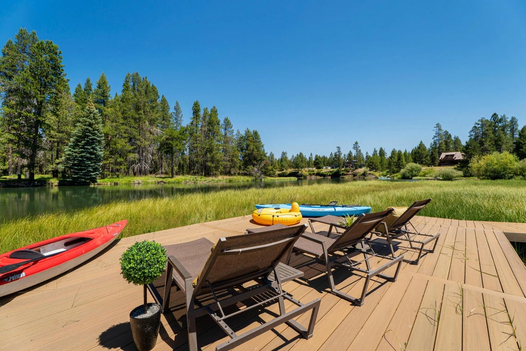 56084 Snow Goose Court, Bend