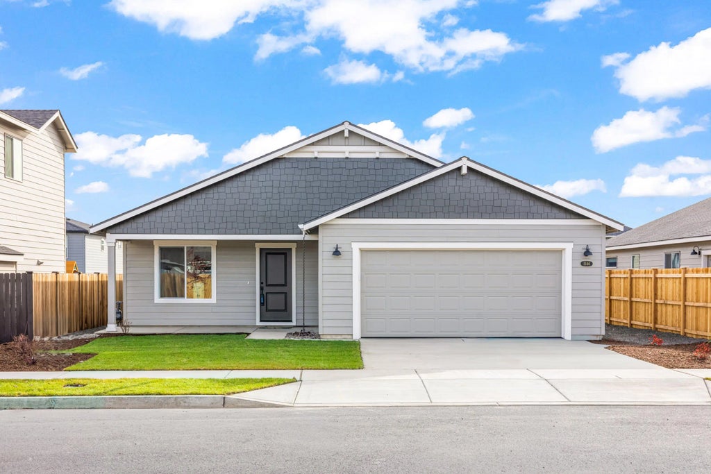 1144 Nw Varnish Lane 32, Redmond