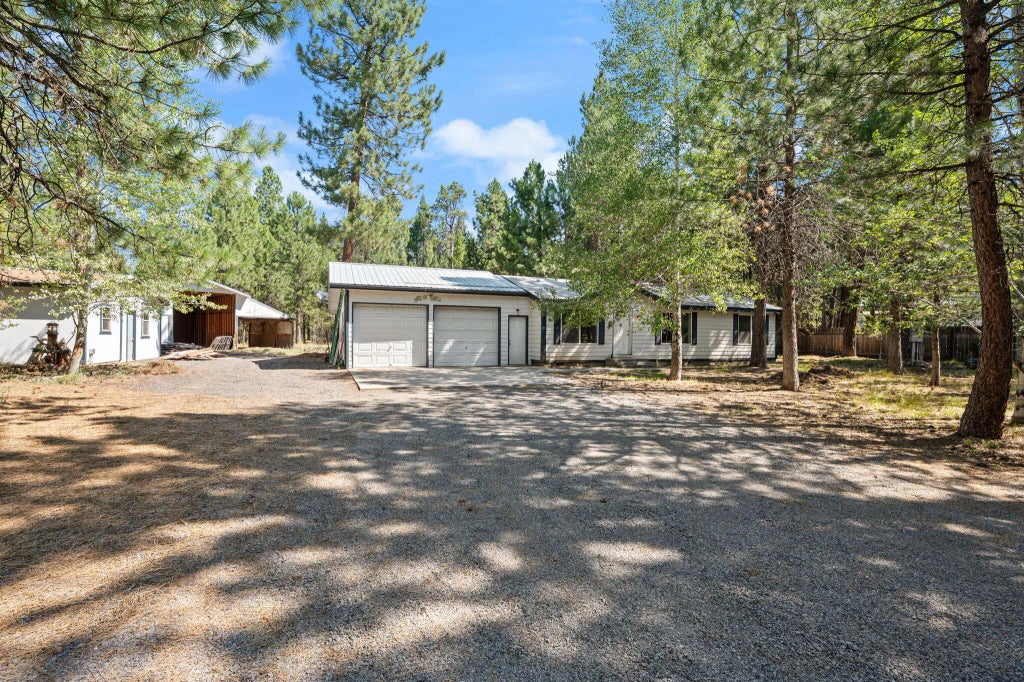 15660 Woodgreen Court, La Pine