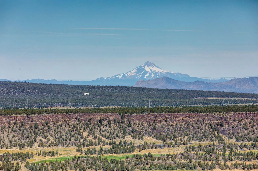 6233 Se Scenic Drive, Prineville