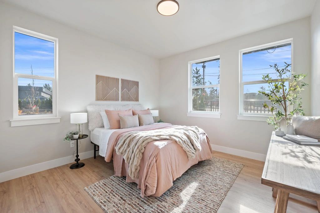 20552 Ne Empire Avenue, Bend