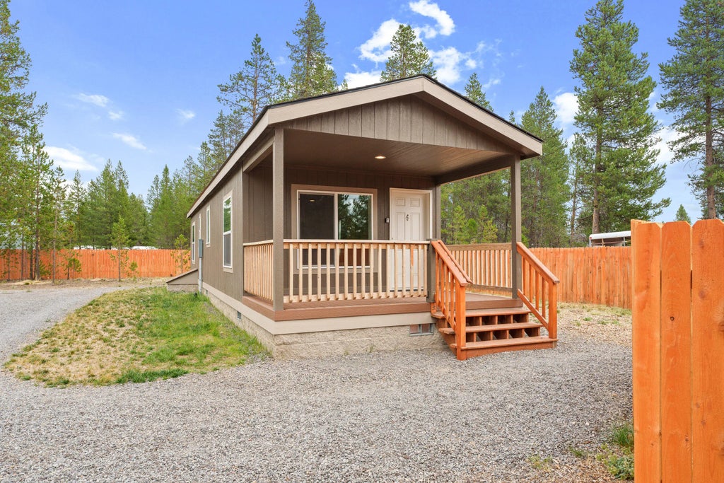 51460 Pengra Street, La Pine