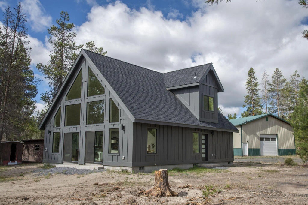 52200 Polar Road, La Pine