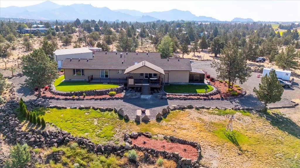 4111 Nw Orchard Court, Terrebonne