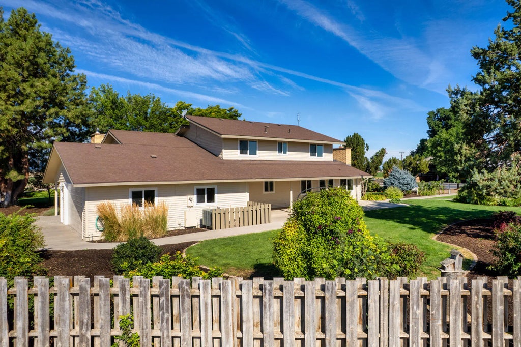 547 Sw Bear Drive, Madras