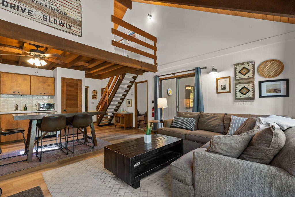 13584 Nine Bark, Black Butte Ranch