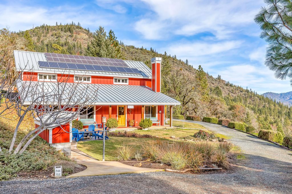 2742 Birdseye Creek Road, Gold Hill