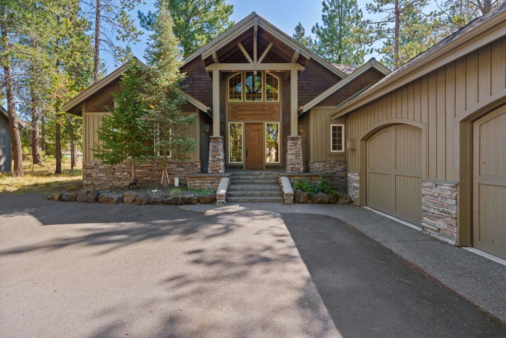 58026 Kinglet Road, Sunriver