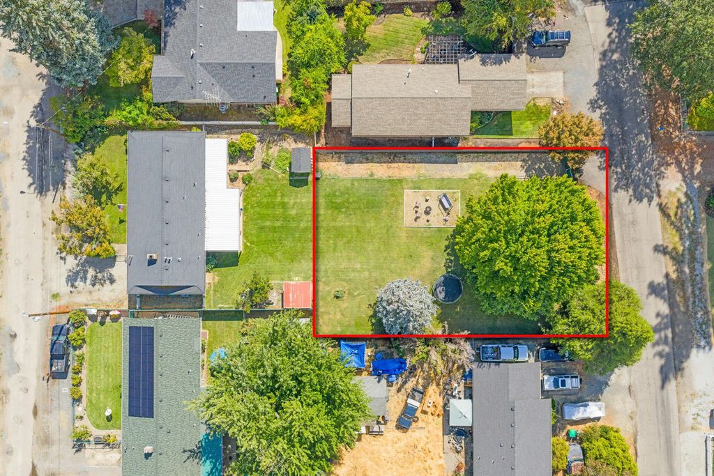 Kellogg Street, Gold Hill
