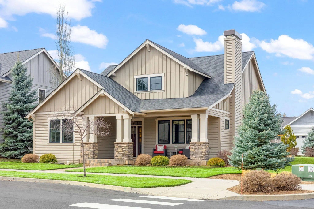 707 S Cottonwood Street, Sisters