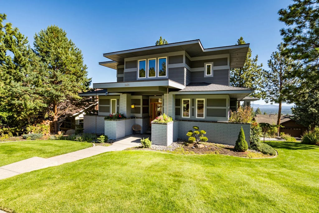 3160 Nw Colonial Drive, Bend
