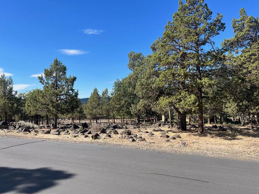 535 Sanderllig, Klamath Falls