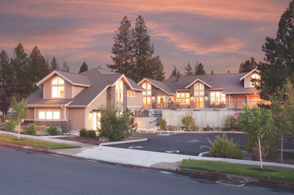 593 Nw York Drive, Bend