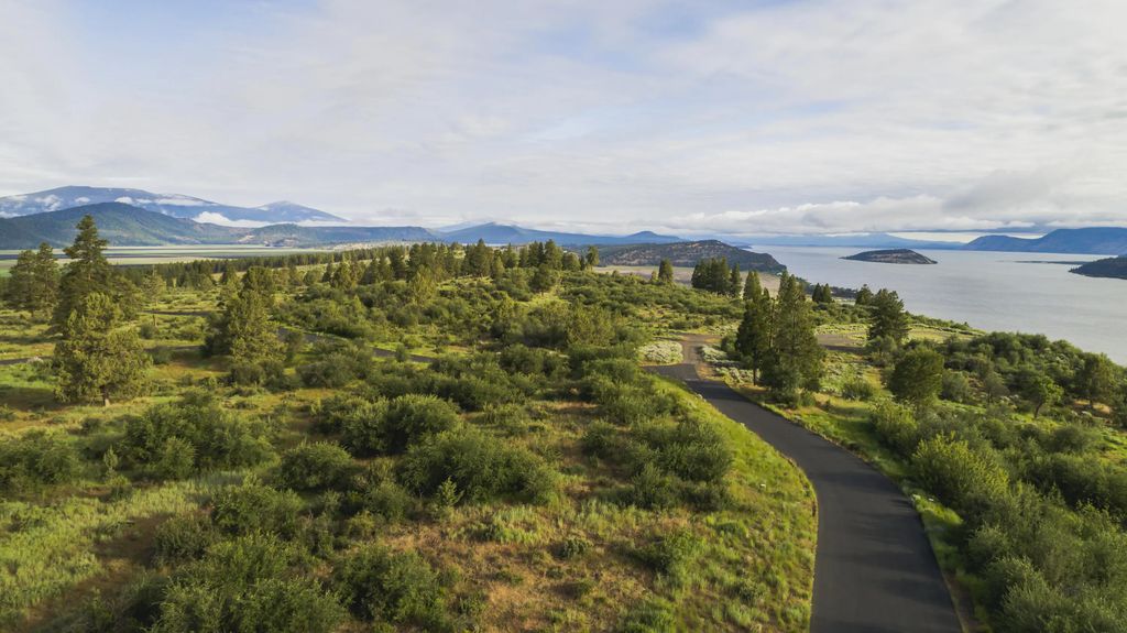 937 Bailey Mountain Road, Klamath Falls