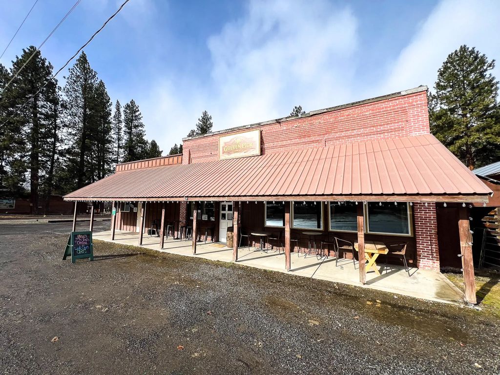 178 S Mill Street, Sumpter
