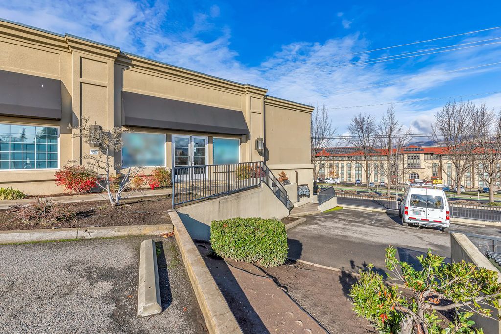 1400 Ashland Street 3a, Ashland