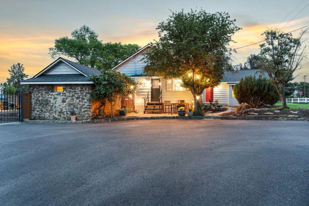 2765 W Antler Avenue, Redmond