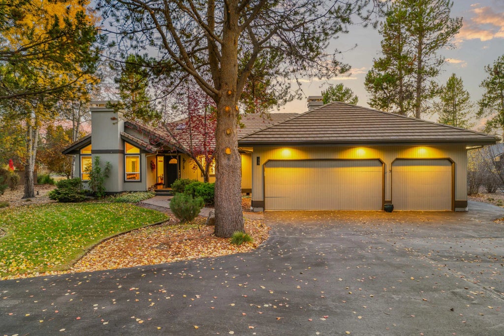 16787 Pony Express Way, Bend