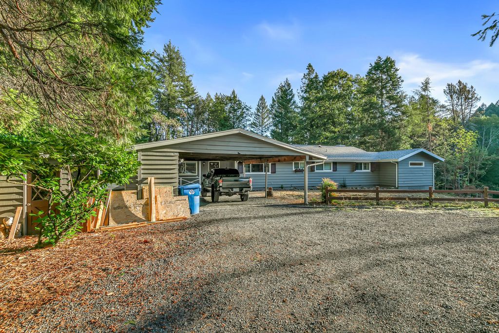 10665 Redwood Highway, Wilderville