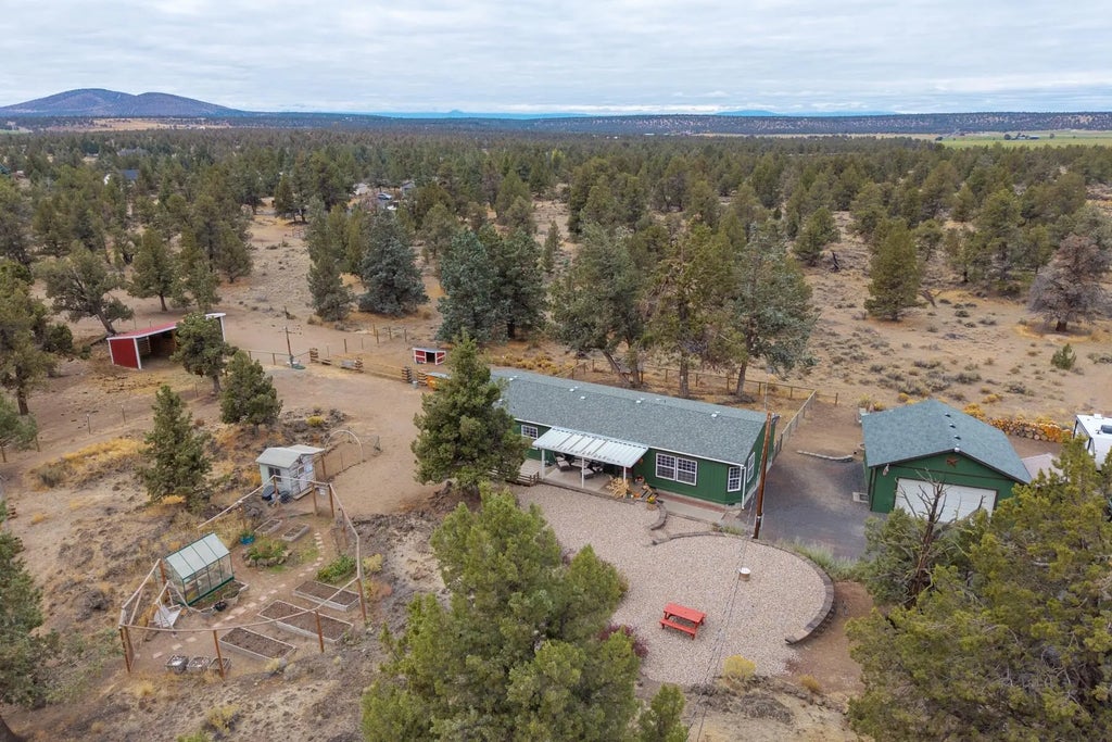 4967 Nw 62nd Street, Redmond