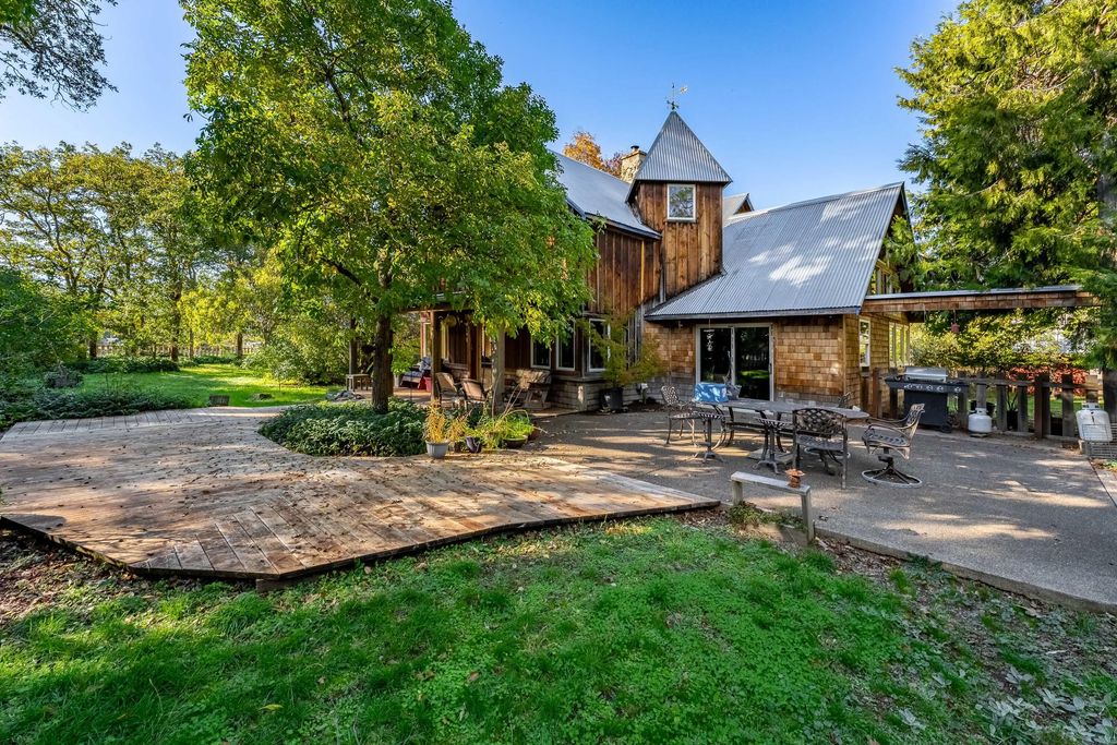 6425 Lake Shore Drive, Selma