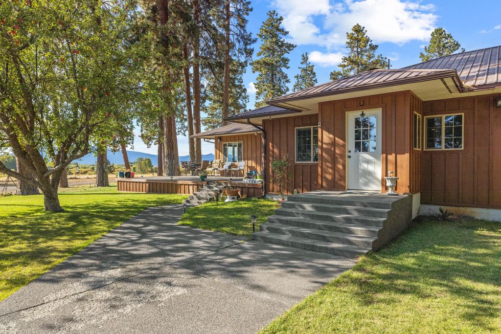 32486 Modoc Point Road, Chiloquin