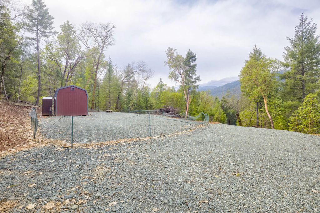 925 Ferry Road, Grants Pass