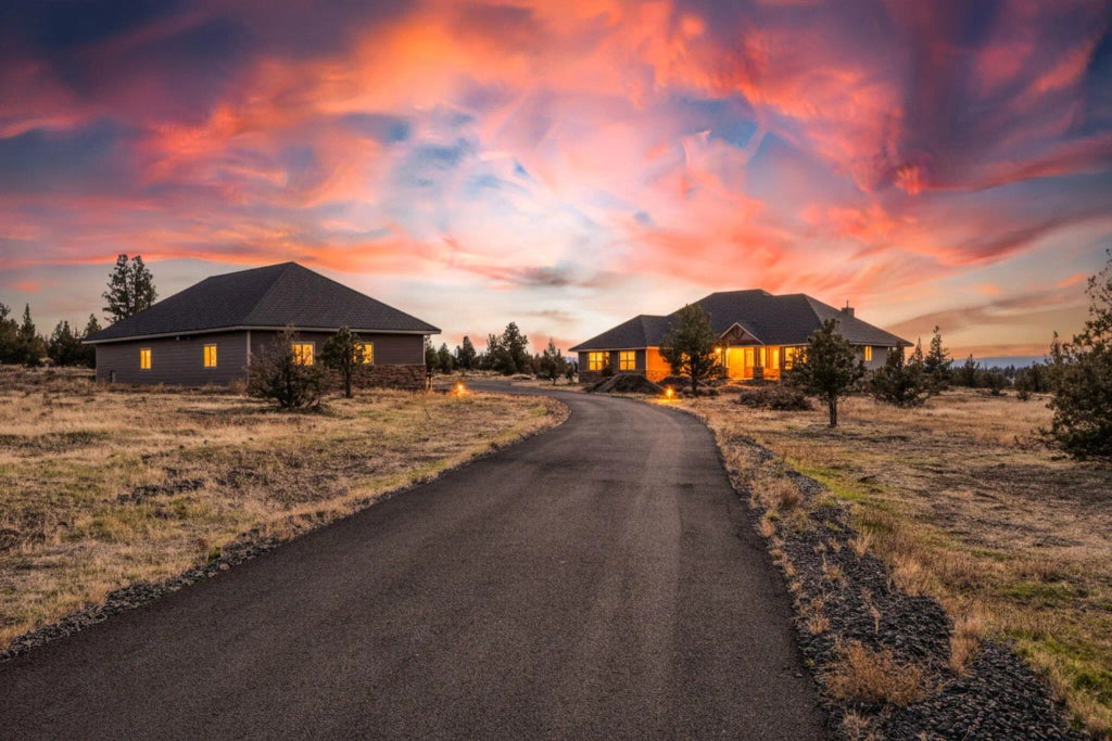 4538 Se Laredo Road, Prineville