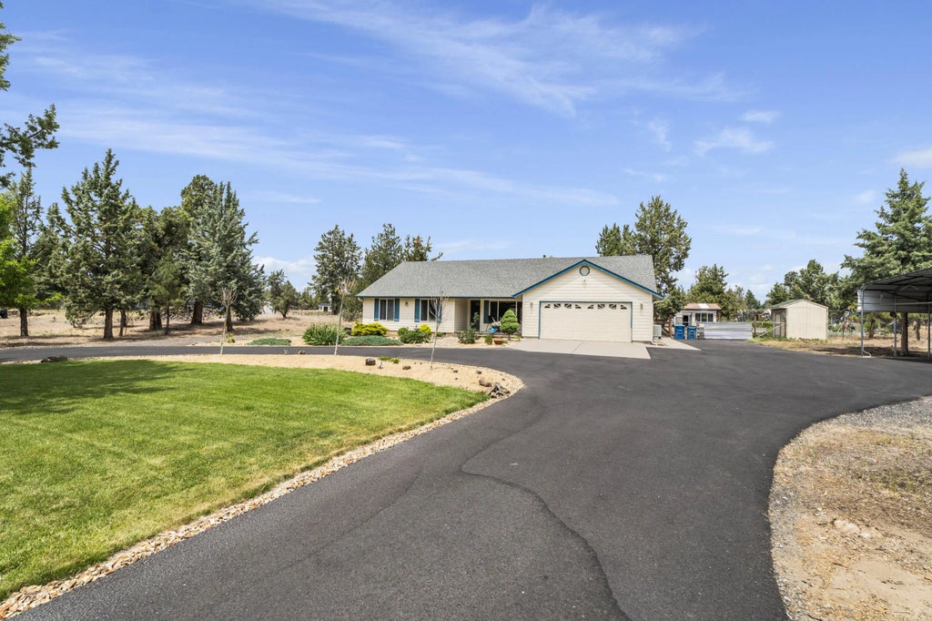 5745 Nw Zamia Avenue, Redmond