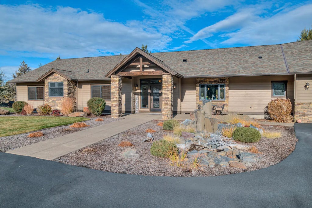 16816 Ponderosa Cascade Drive, Bend
