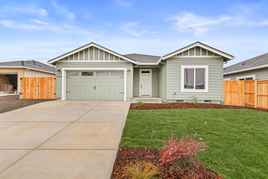 3734 Carlin Drive, Medford
