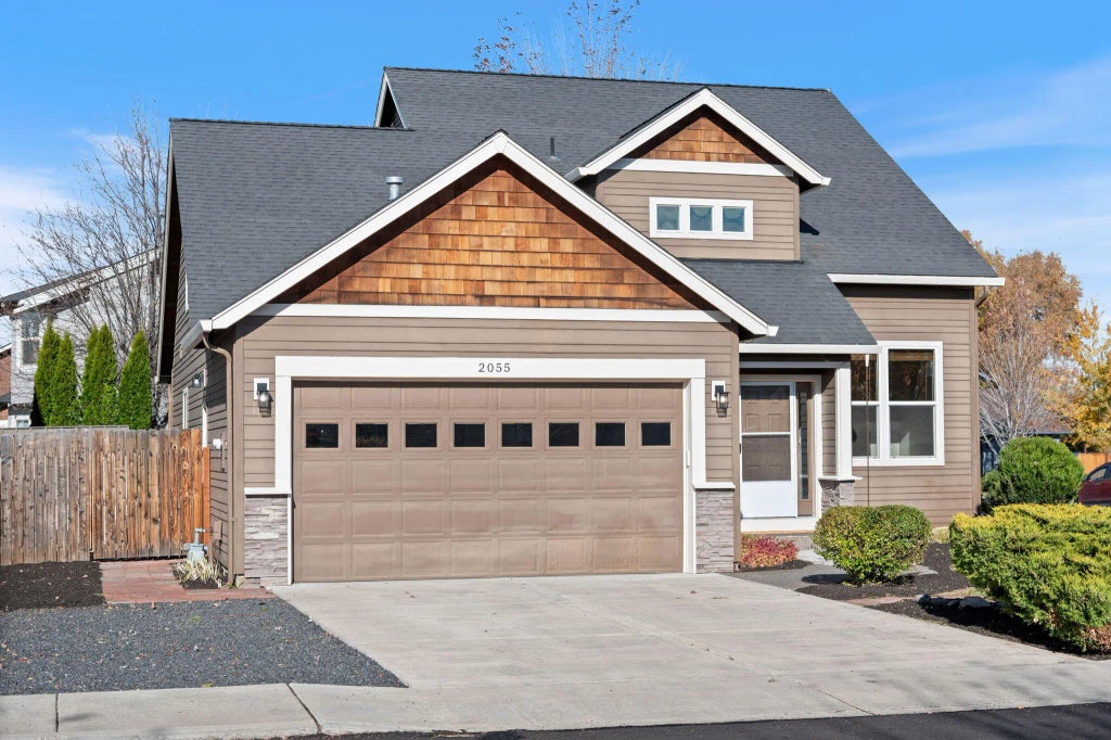 2055 Nw Larch Avenue, Redmond