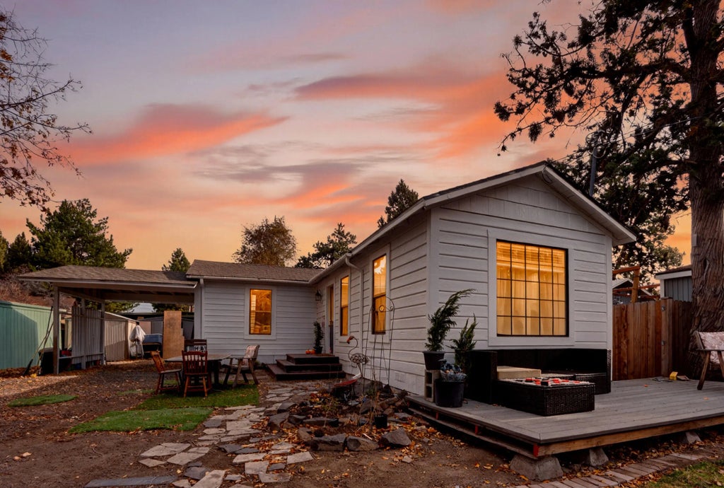 322 Se 5th Street, Bend