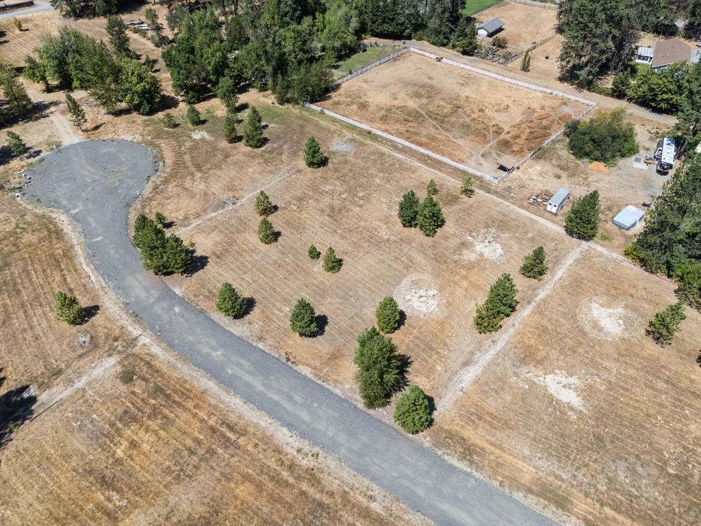 252 Deruyte Way, Rogue River
