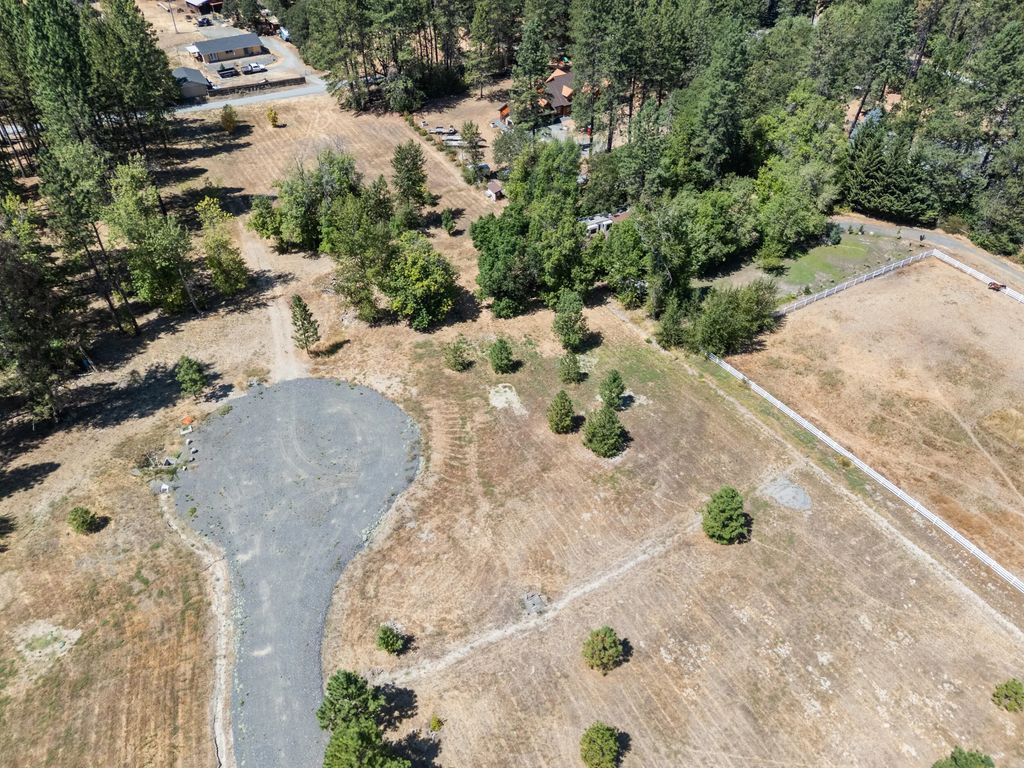 254 Deruyte Way, Rogue River