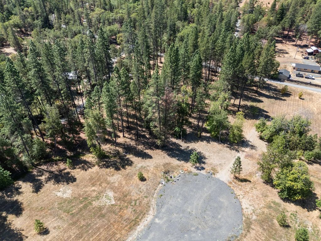 255 Deruyte Way, Rogue River