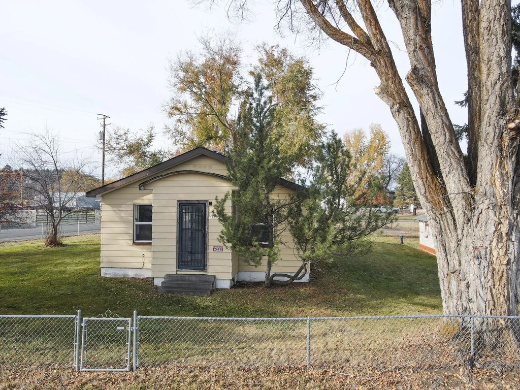 2686 Market Street, Bonanza
