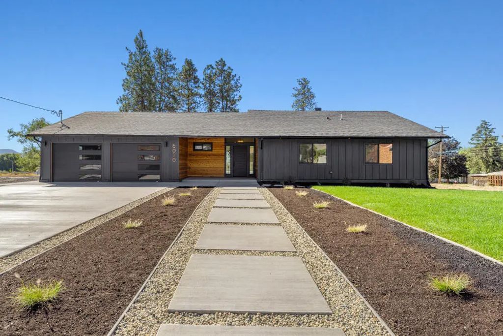 6010 Shasta Way, Klamath Falls