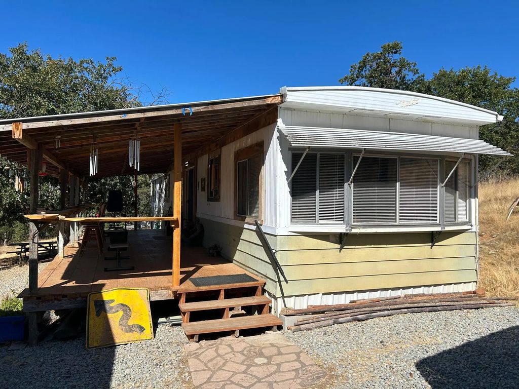 1652 China Gulch Road, Jacksonville