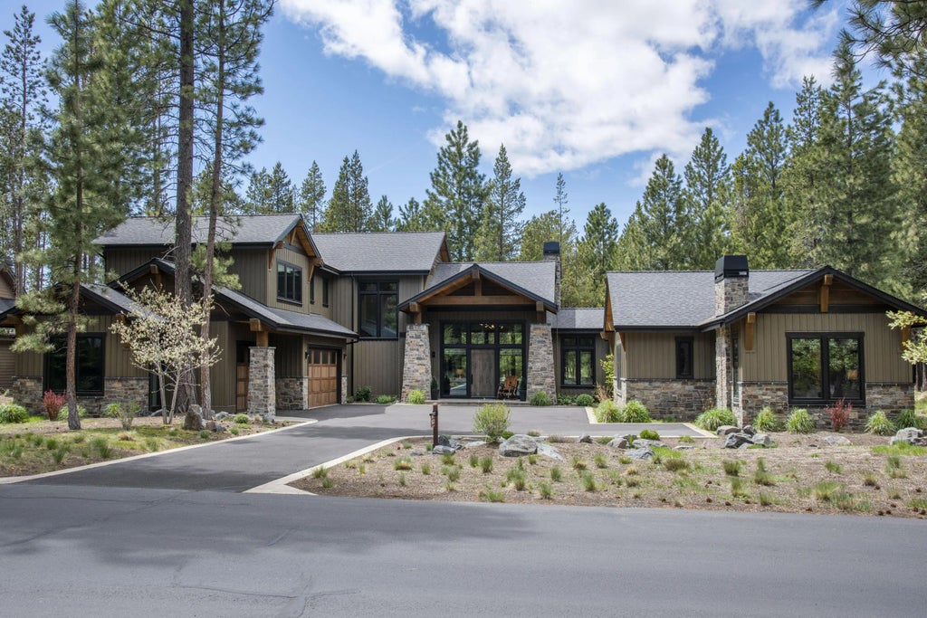 56222 Trailmere Circle, Bend