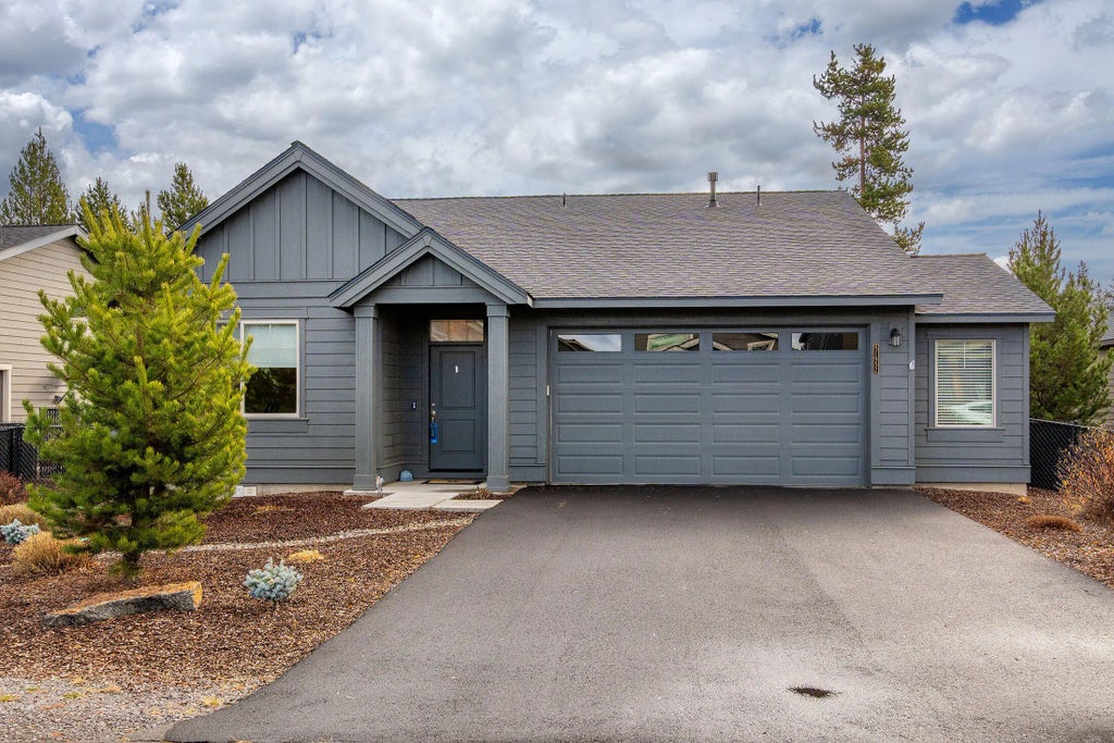 51952 Settler Drive, La Pine