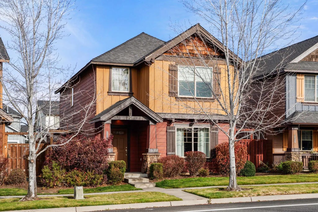 20456 Brentwood Avenue, Bend