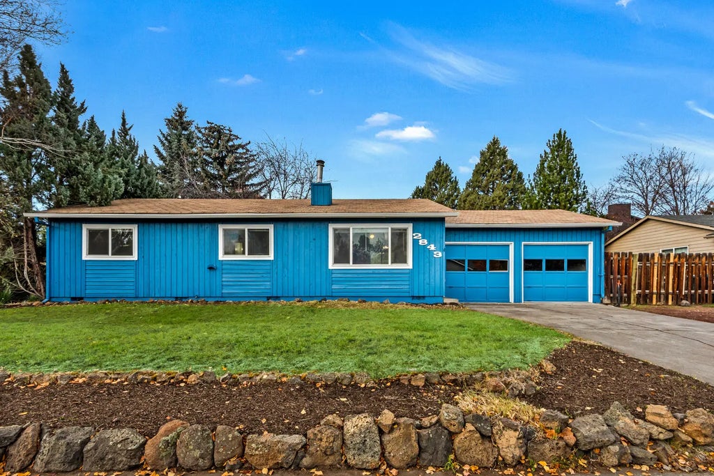 2843 Ne Purcell Boulevard, Bend