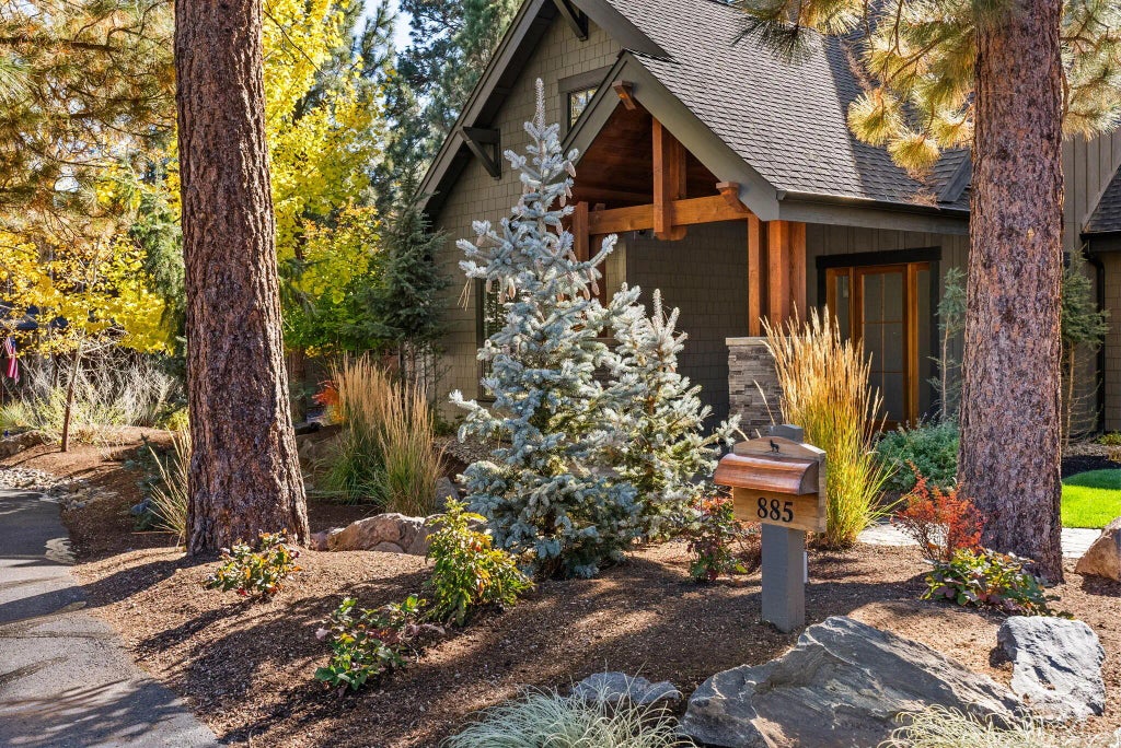 885 E Coyote Springs Road, Sisters