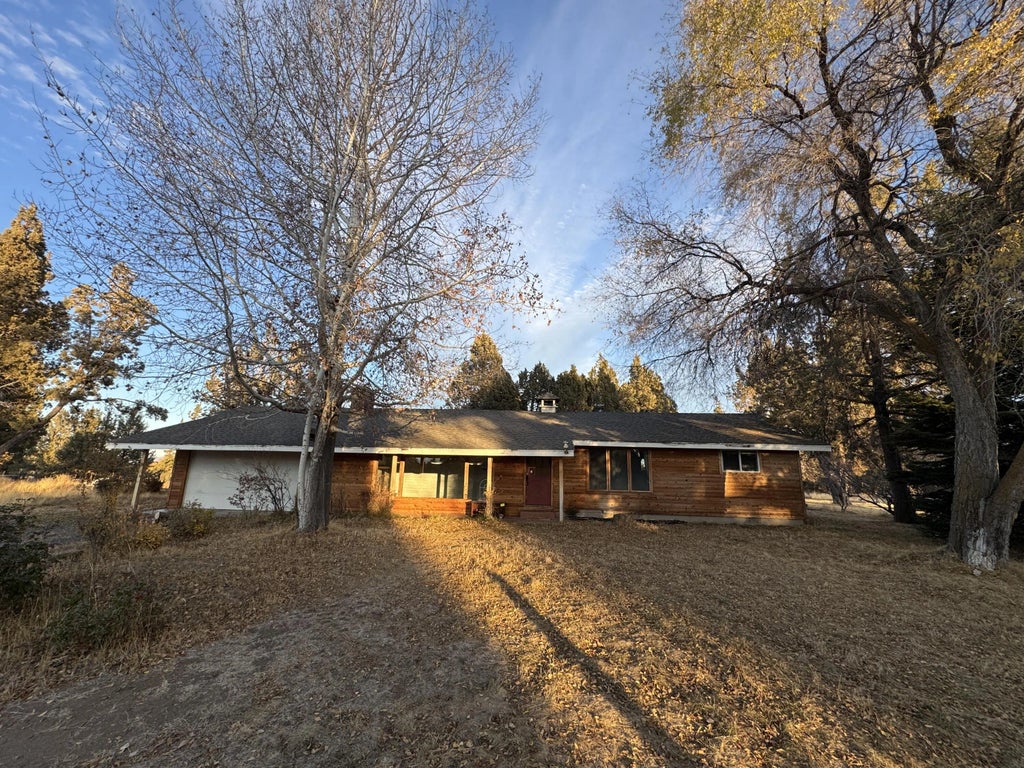 22820 Bear Creek Road, Bend