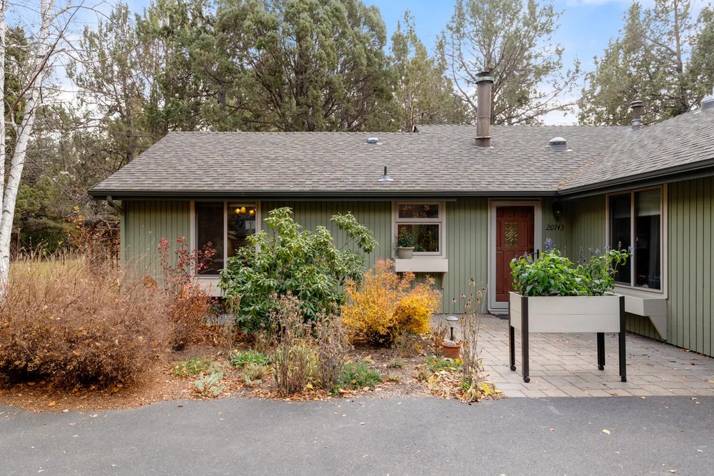 20743 Blacksmith Circle, Bend