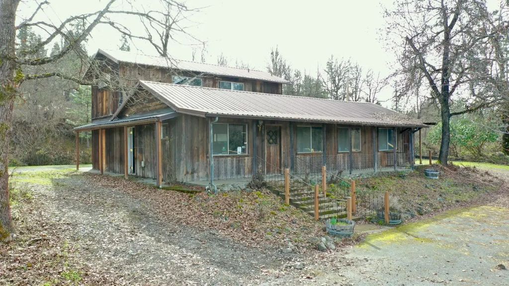 215 Galice Road, Merlin