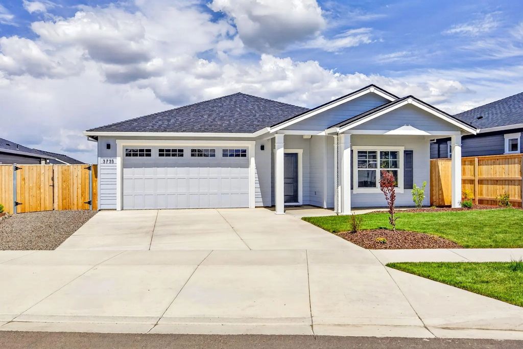 3735 Carlin Drive, Medford