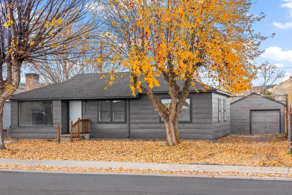 303 Sw Deer Street, Prineville